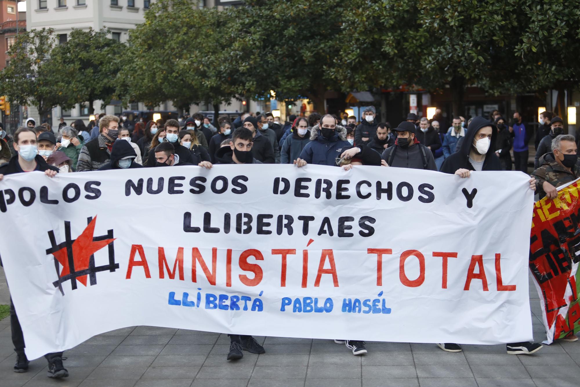 Nueva concentración de apoyo a Pablo Hasel en Gijón