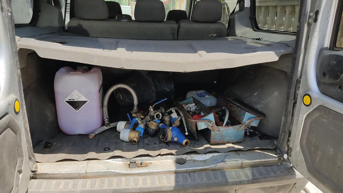 El material recentment sostret que han trobat a l&#039;interior del vehicle