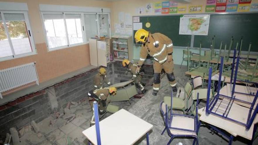 Una asesoría externa recomienda realizar pruebas de resistencia en varios colegios