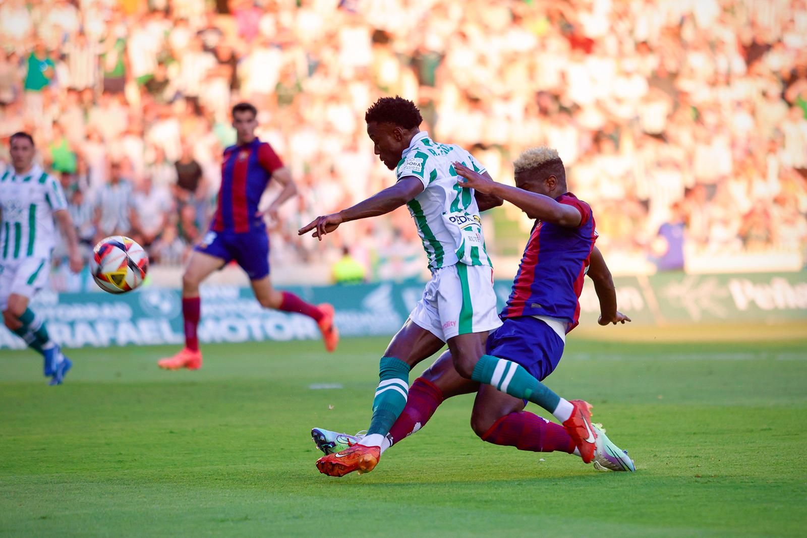 El Córdoba CF vuelve a Segunda / Las mejores imágenes de una noche para la historia