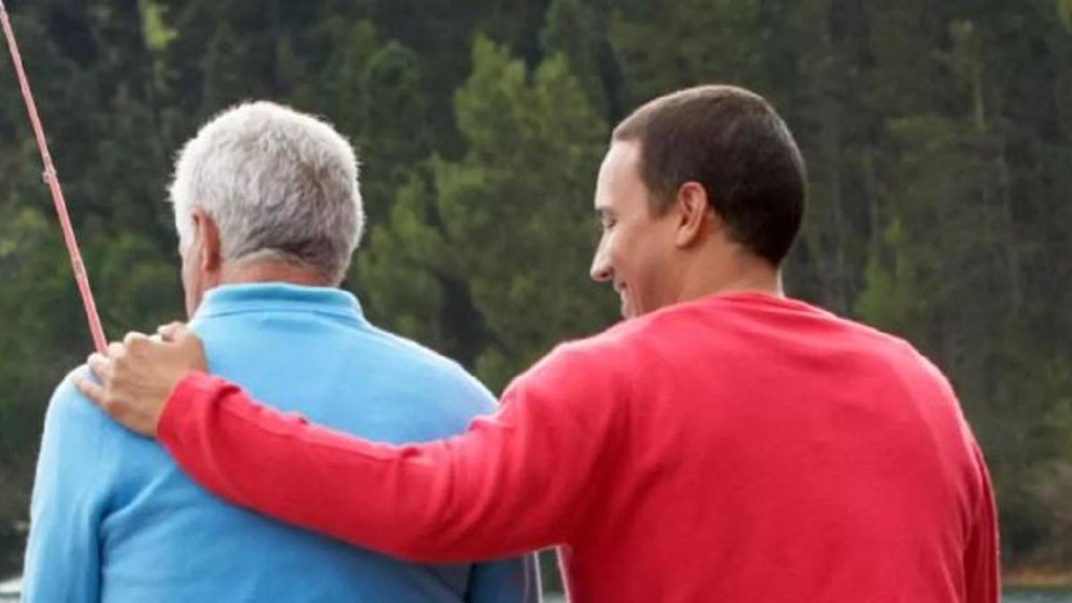 Una padre y un hijo de pesca