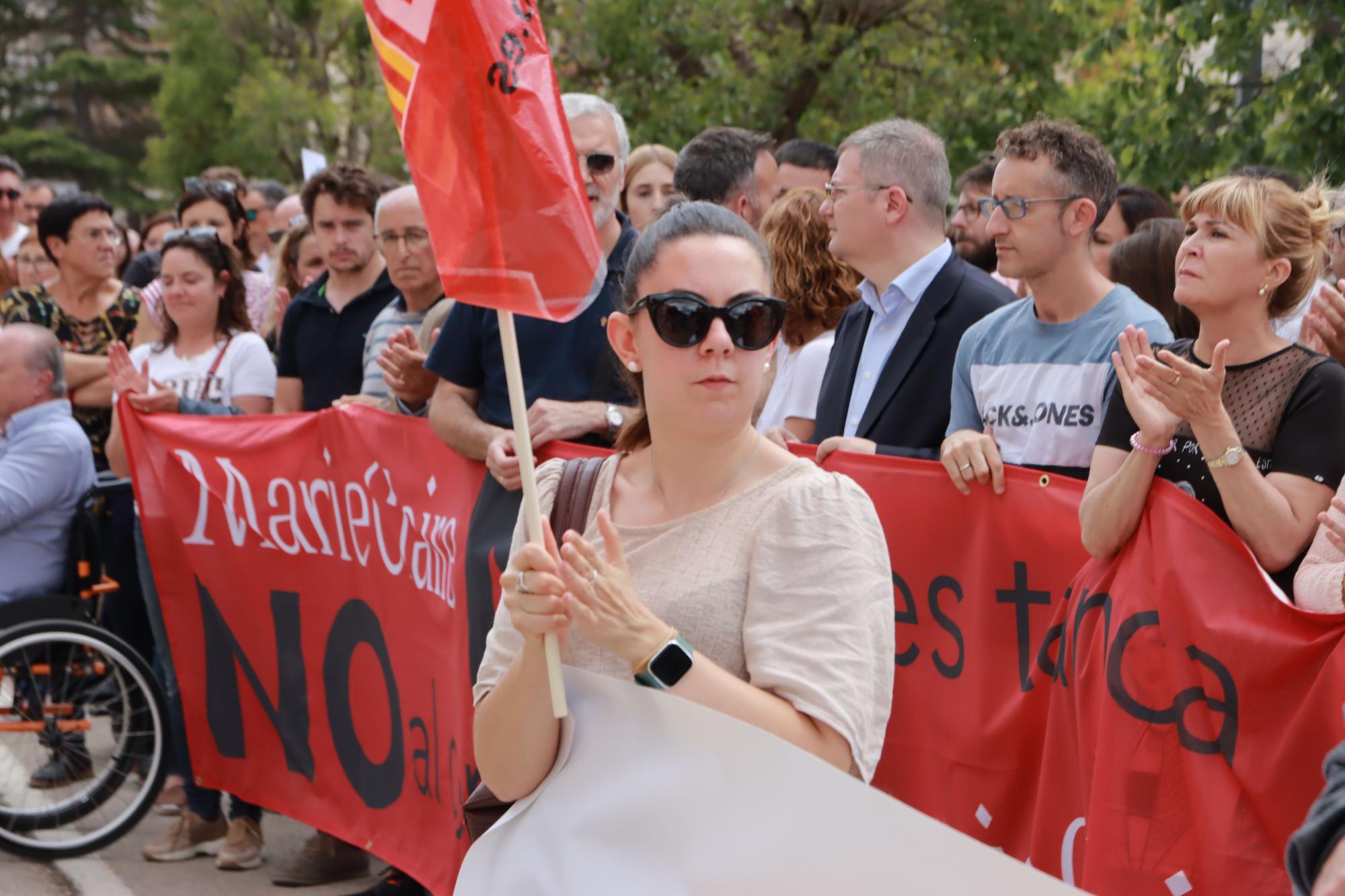 Galería de fotos: 2.000 personas claman por una solución ante el inminente cierre de Marie Claire