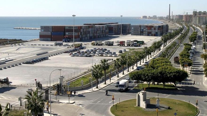 La plataforma de San Andrés, en el puerto de Málaga, donde se proyectó en un principio la construcción del Auditorio.