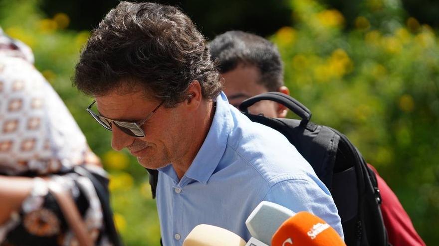 Rodolfo Sancho advierte a la prensa a la salida de los juzgados: "No tengamos un problema"