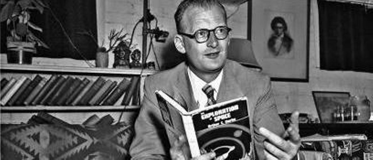 Arthur C. Clarke.