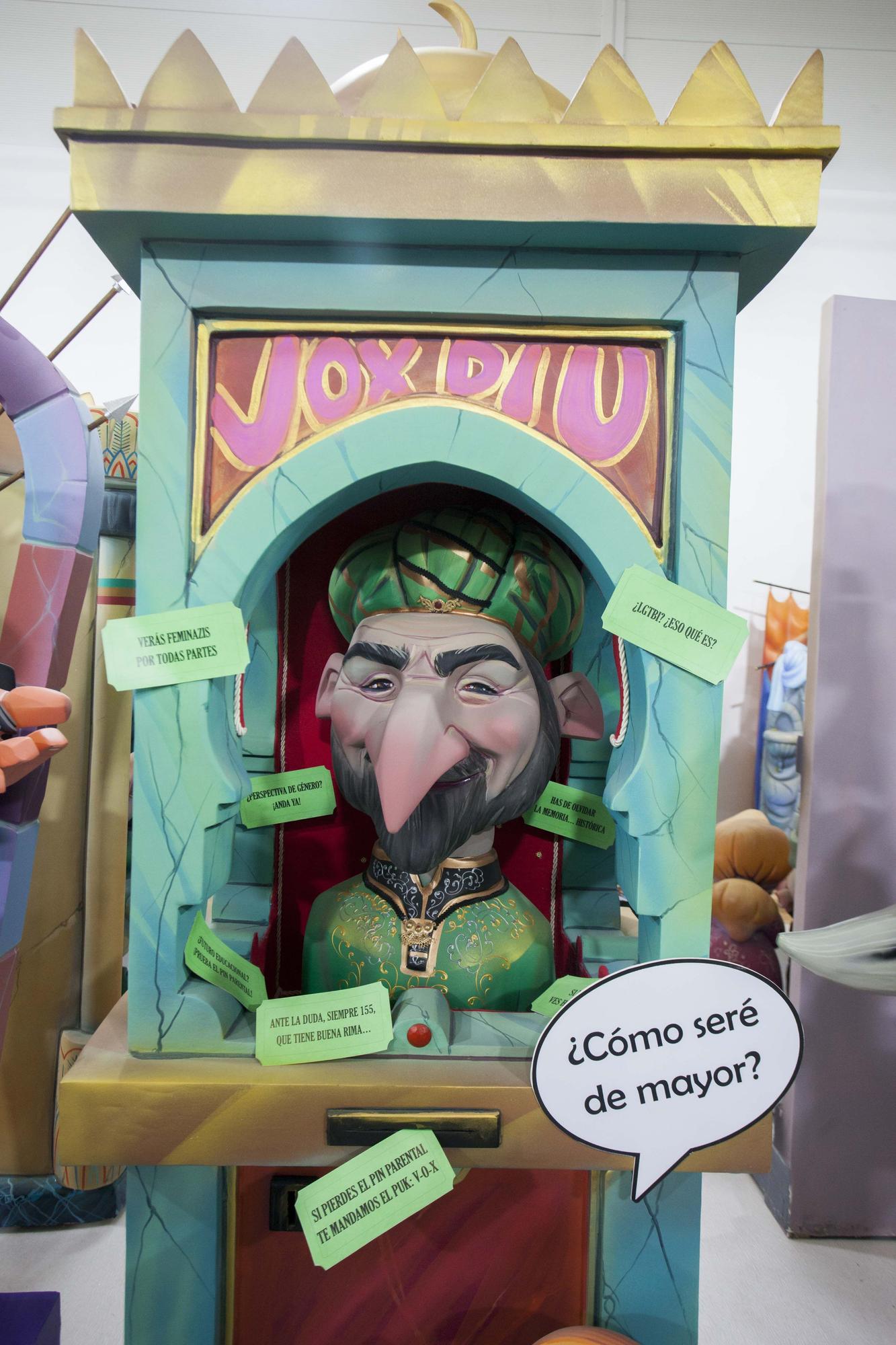 Fallas 2021. La actualidad en una Exposición del Ninot de dos años