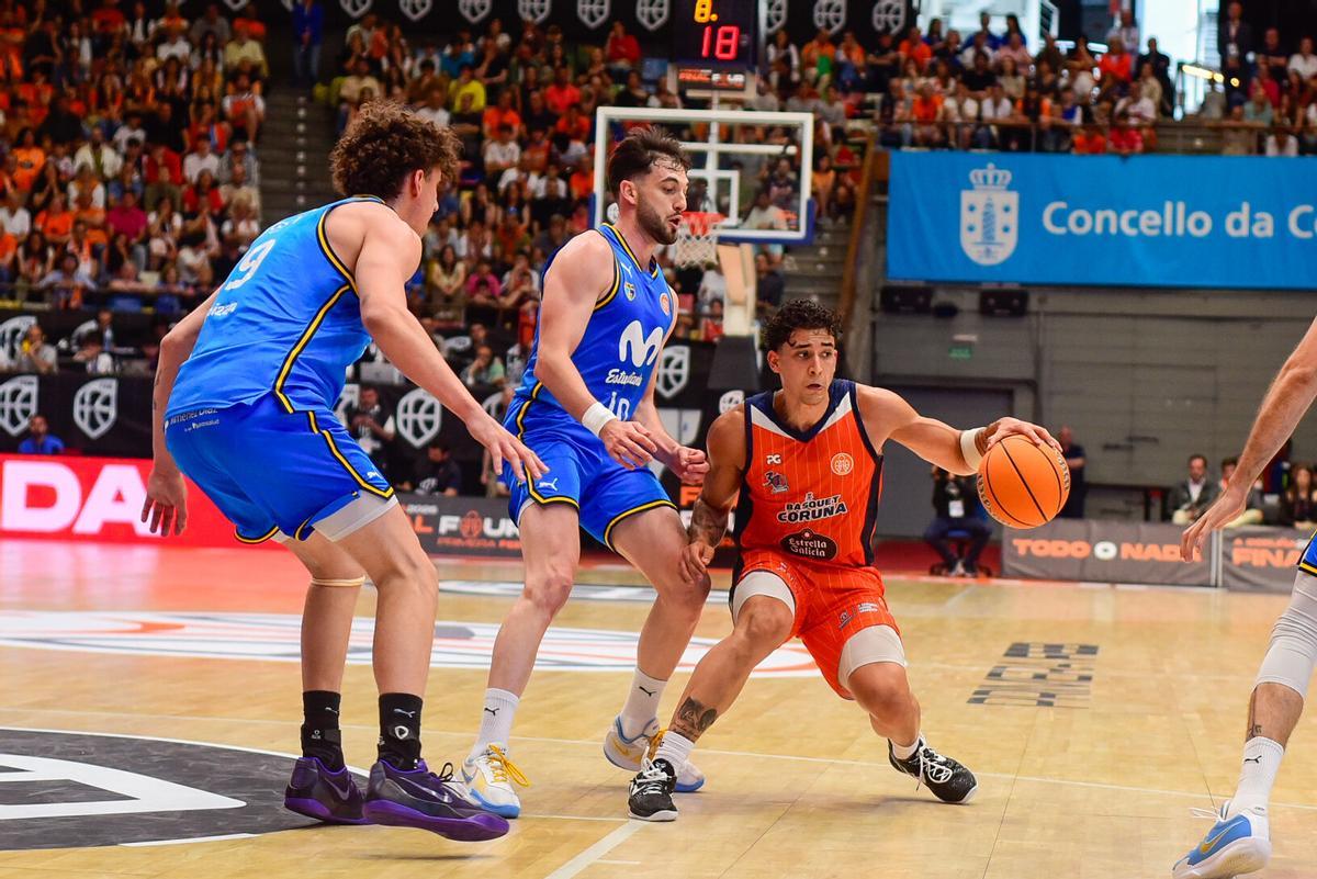 El Leyma Coruña vivió una auténtica fiesta en una remontada épica que le devuelve a ACB