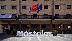 La fachada del Ayuntamiento de Móstoles.