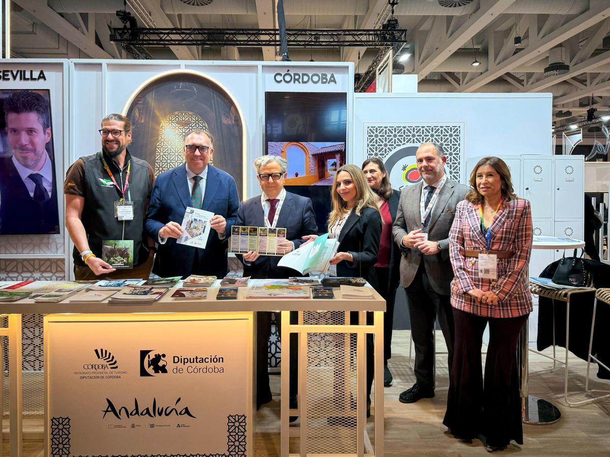 Miembros de la delegación cordobesa y responsables del estand de Andalucía en la Feria de Turismo de Berlín.