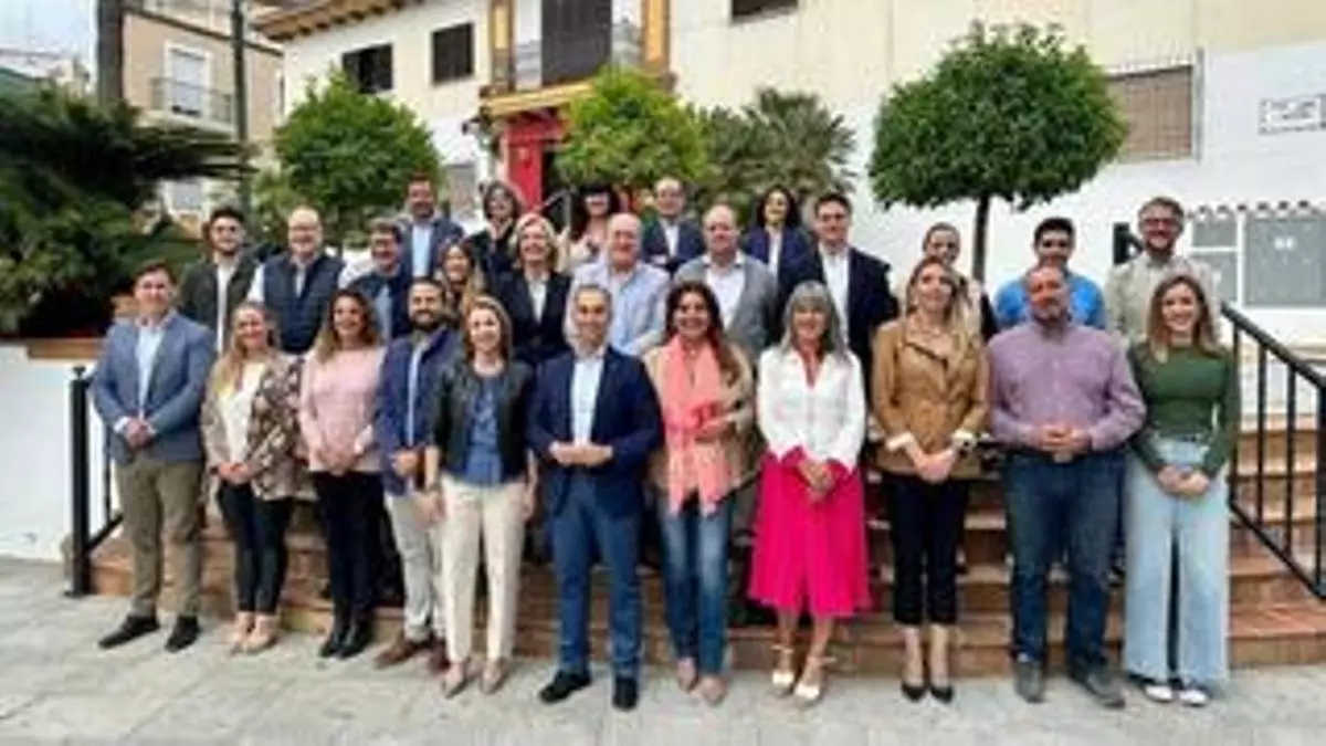 El PP presenta su lista con el apoyo de todos los ediles de Cs para gobernar Benalmádena