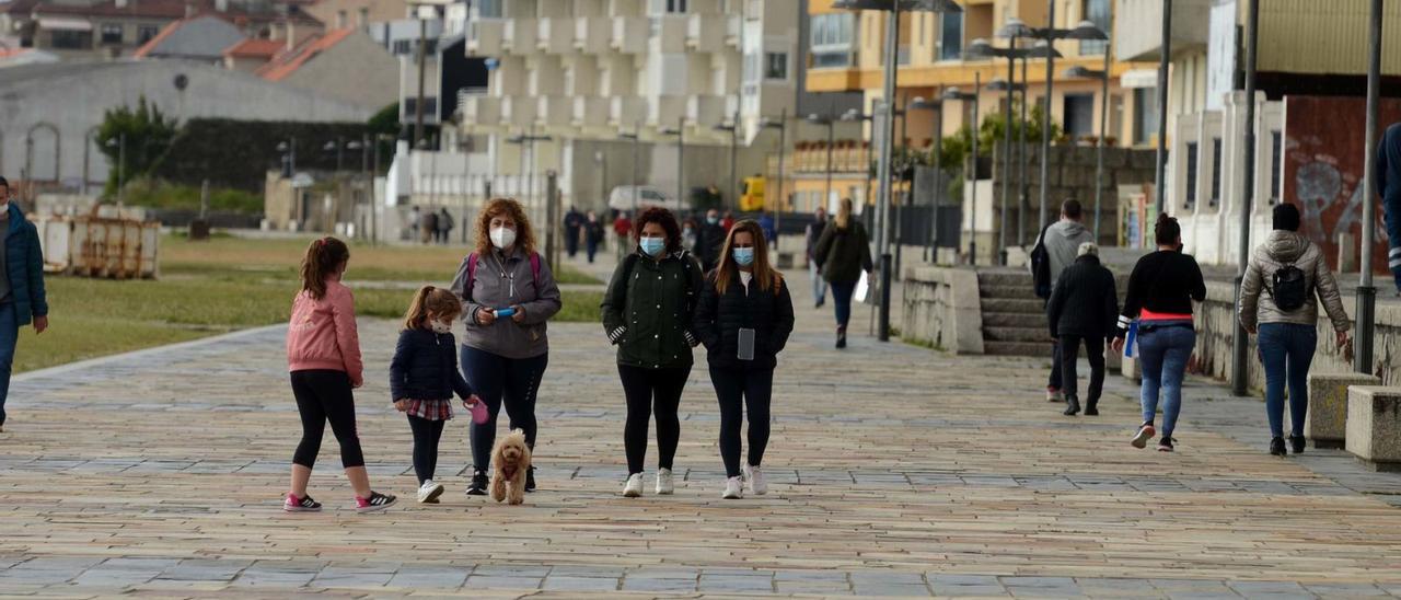 El tramo central del paseo marítimo es el que falta por remodelar. La primera fase terminó en la primavera de 2018.