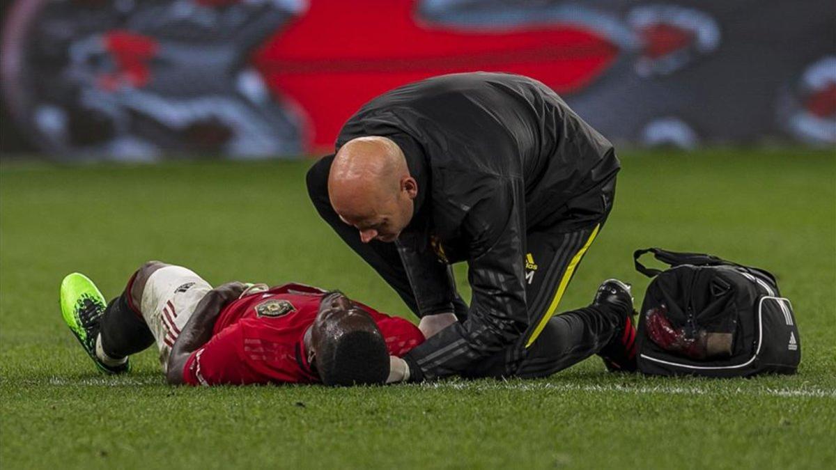 Bailly se ha lesionado mientras en el United esperan a Maguire