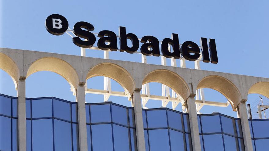 Sede central de Banco Sabadell, en Alicante.