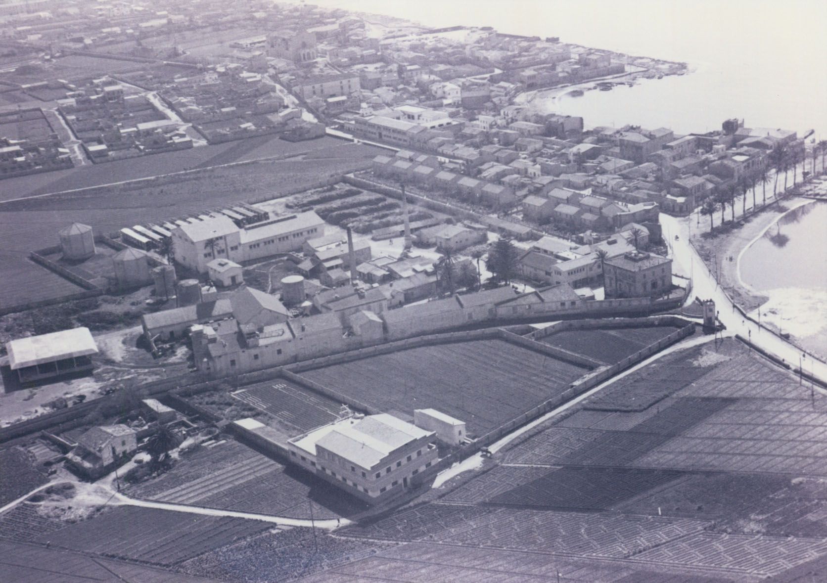 Barrios - El Portitxol - Edificio La Petrolera - Imágenes aéreas - Años 40