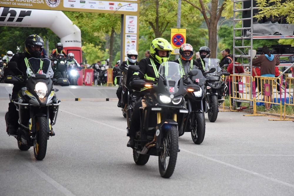 Desenes de motos arranquen la seva marxa a Manresa