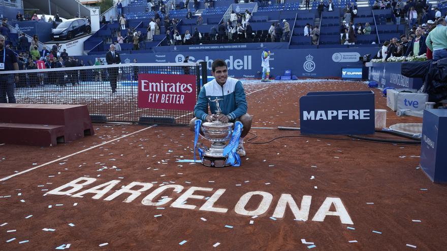 Carlos Alcaraz es &#039;top 10&#039; justo 17 años después que Nadal y tras ganar ambos un Godó