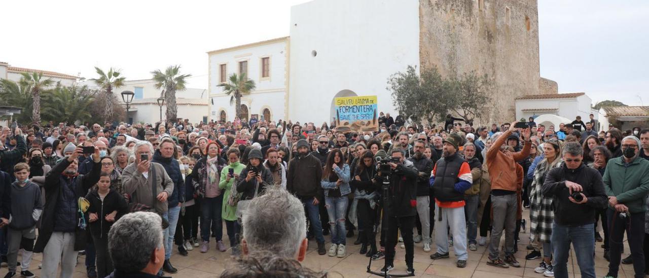 Un momento de la manifestación del pasado 14 de abril en la plaza de la Constitució.