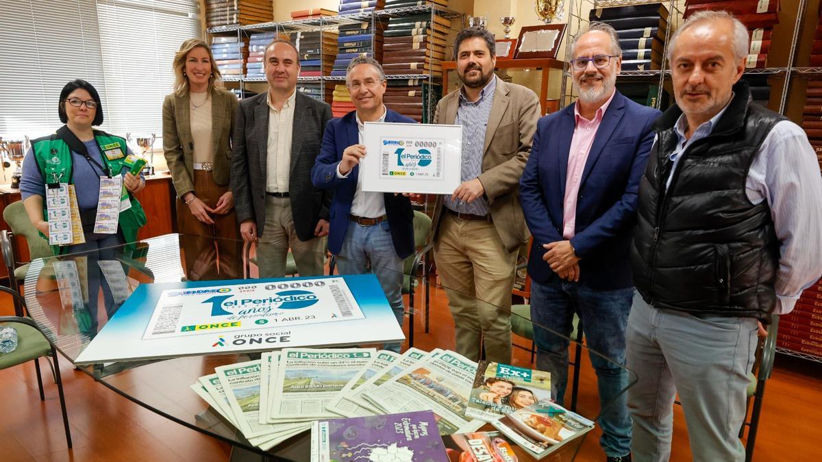 Presentación del cupón de la ONCE en la Hemeroteca de El Periódico Extremadura en Cáceres.