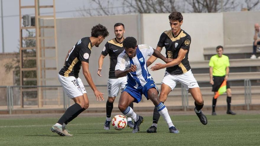 El Águilas FC firma a Seth Vega y hace ficha del primer equipo a Javi Soto