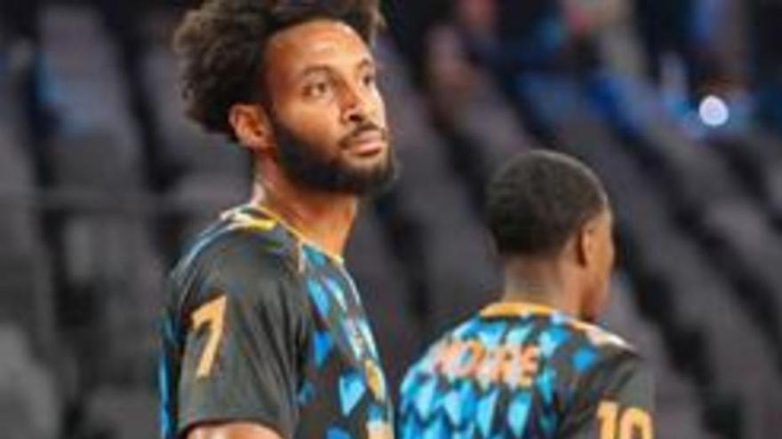 Moore, Reuvers i Montero se’n van amb les seues seleccions