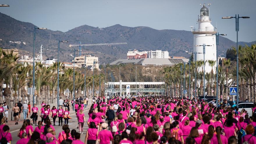 Carrera Mujeres contra el cáncer: diez años corriendo en Málaga