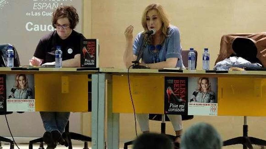 Por la izquierda, Beatriz Flórez y Elisa Beni, durante la charla.