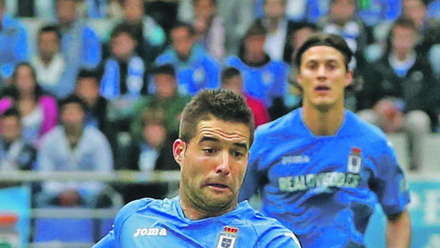 Héctor Simón, durante un partido del Oviedo. | lne