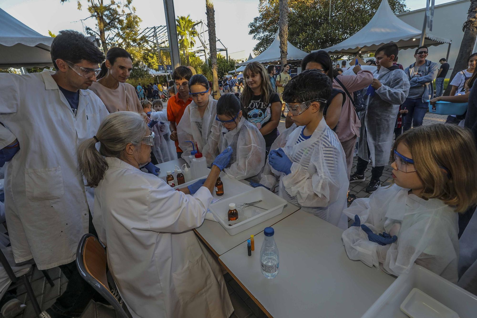 Noche de la Investigacion en la Universidad de Alicante