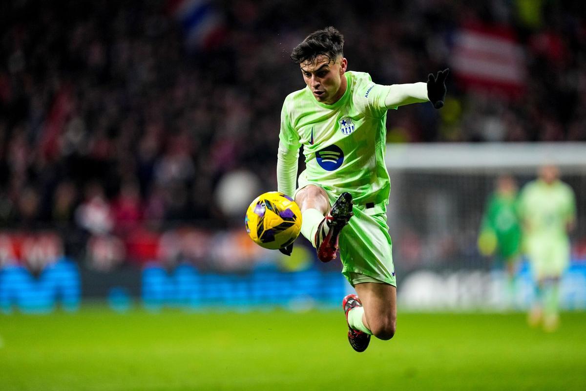 Pedro Gonzalez "Pedri" of FC Barcelona in action during the Spanish League, LaLiga EA Sports, football match played between Atletico de Madrid and FC Barcelona at Riyadh Air Metropolitano stadium on March 16, 2025, in Madrid, Spain. AFP7 16/03/2025 ONLY FOR USE IN SPAIN. Oscar J. Barroso / AFP7 / Europa Press;2025;SPAIN;SPORT;ZSPORT;SOCCER;ZSOCCER;Atletico de Madrid v FC Barcelona - LaLiga EA Sports