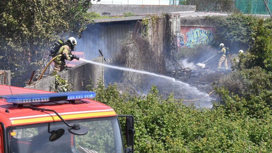 Incendio en el Agra de San Amaro