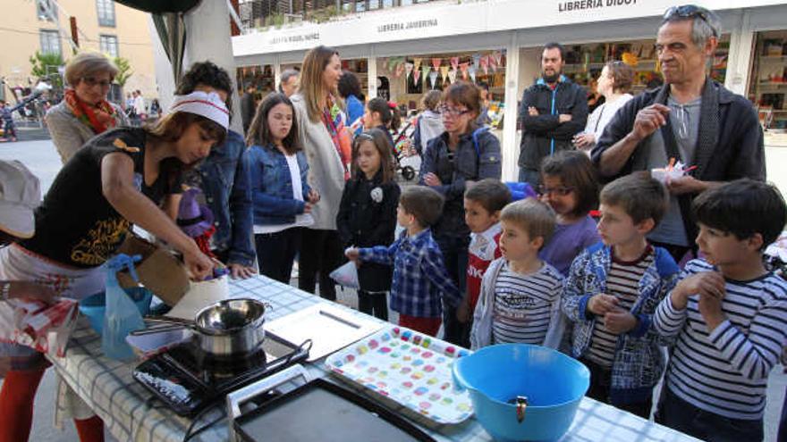 Talleres de cuentos y cocina para niños en la Feria del Libro