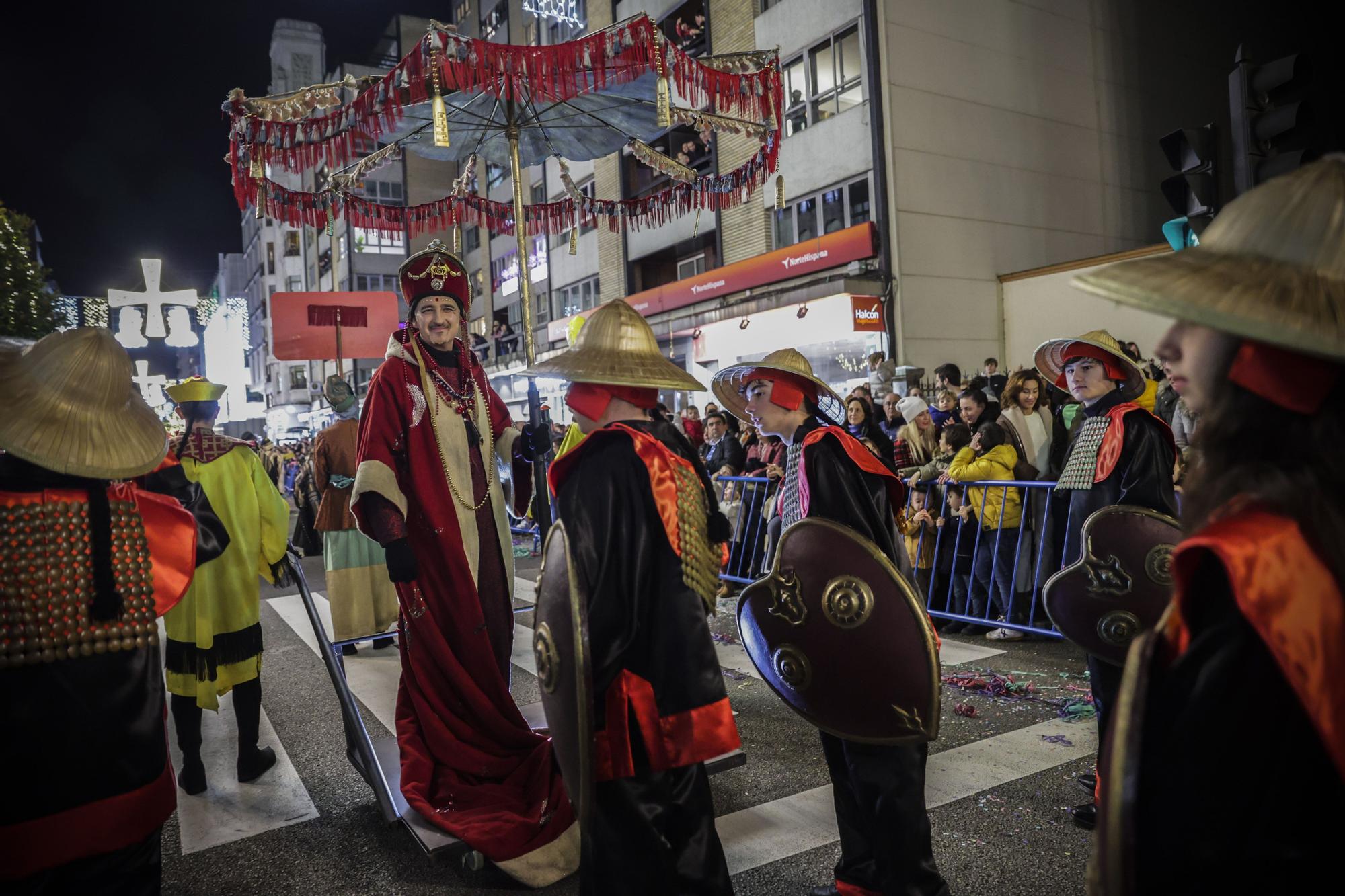 En imágenes: Así fue la multitudinaria cabalgata de Oviedo