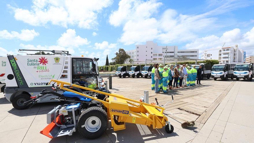 Las imágenes de los nuevos vehículos de limpieza de Valoriza en Santa Eulària