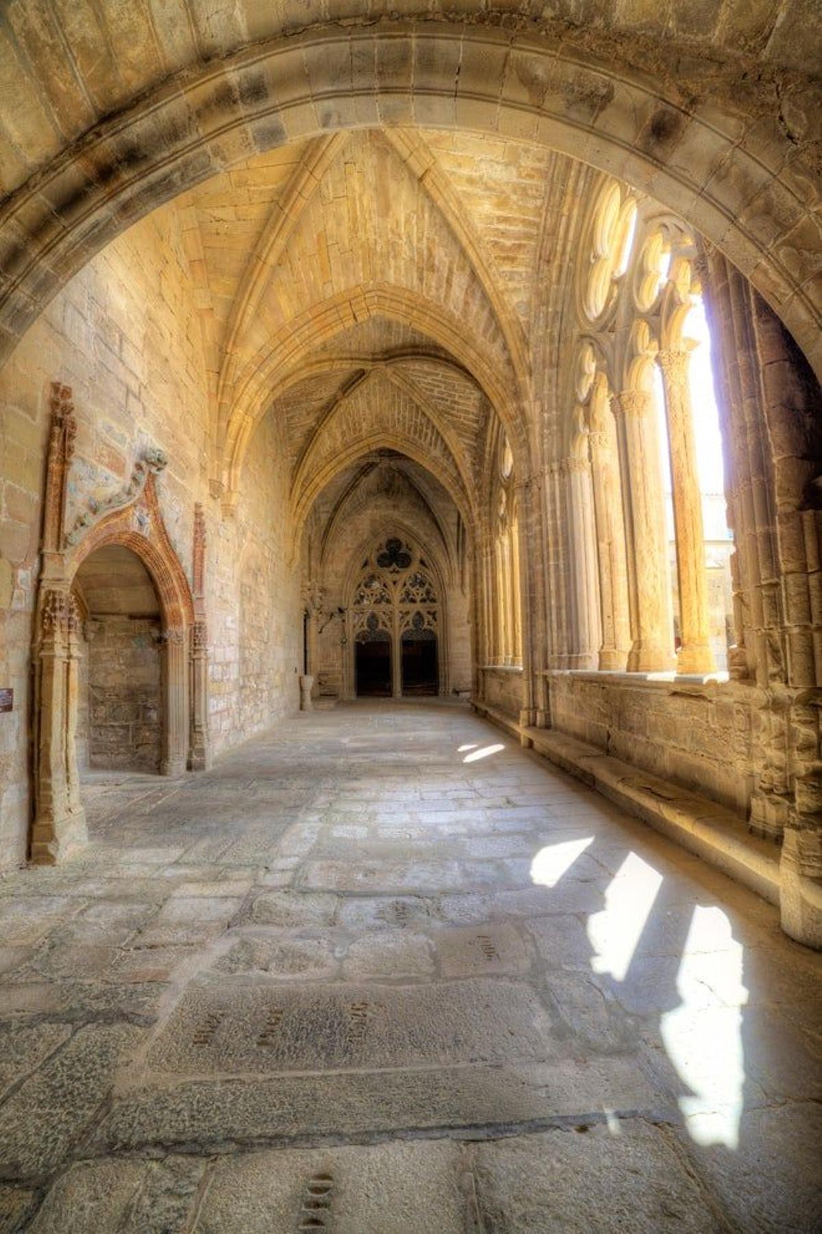 pasillos del claustro Vallbona