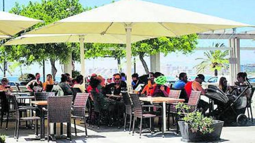 La terrassa d’El Caiman a la plaça de Catalunya