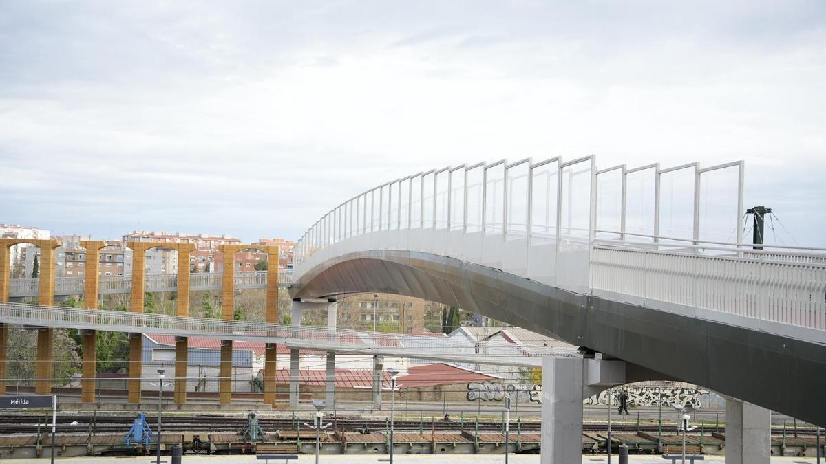 Estado de la nueva pasarela peatonal y ciclista de Mérida.