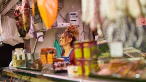 Lloc de xarcuteria en el Mercat de Lesseps