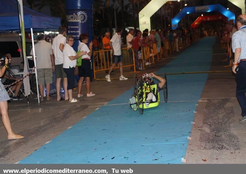 Atletismo con la carrera nocturna 10k Llangostí Vinaròs.