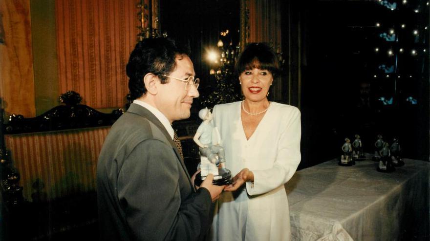 Ángel Luna recibe el premio