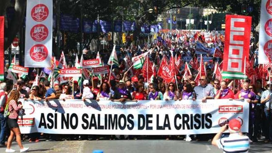 Vista de la última manifestación del 1º de mayo al paso por la Alameda.