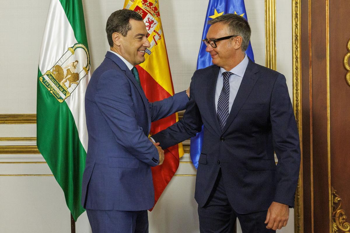 Juanma Moreno, investido presidente de la Junta de Andalucía tras alcanzar un acuerdo con Vox
