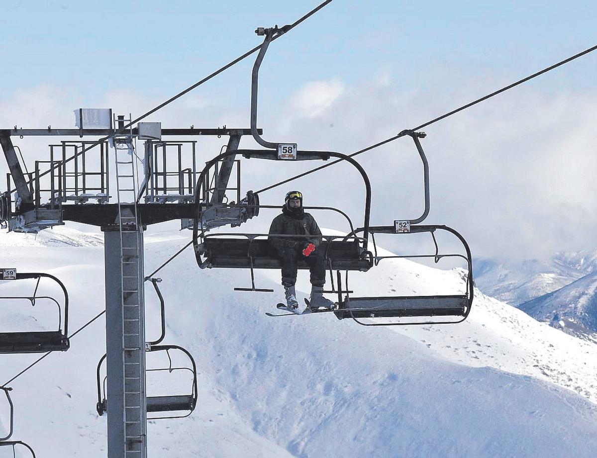 Uno de los remontes de la estación.