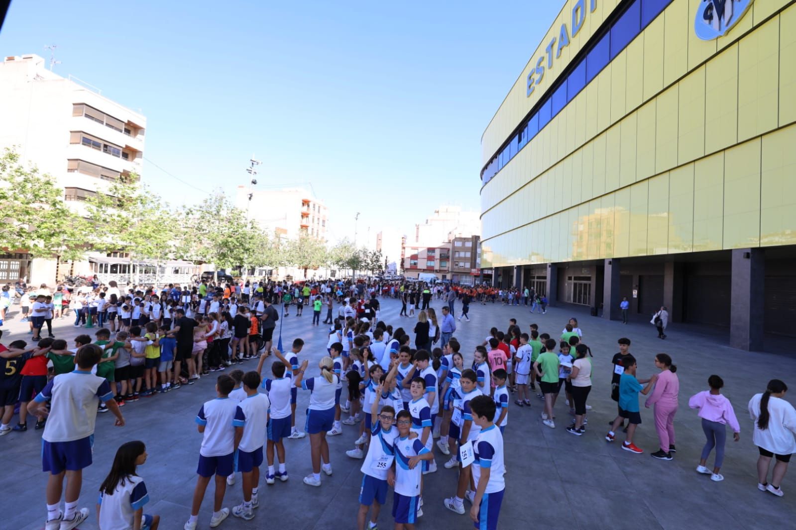 Las imágenes de la carrera solidaria Mossén Guillermo en Vila-real a favor de Cáritas