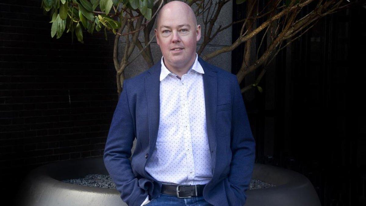 John Boyne publica 'Las huellas del silencio' en Salamandra