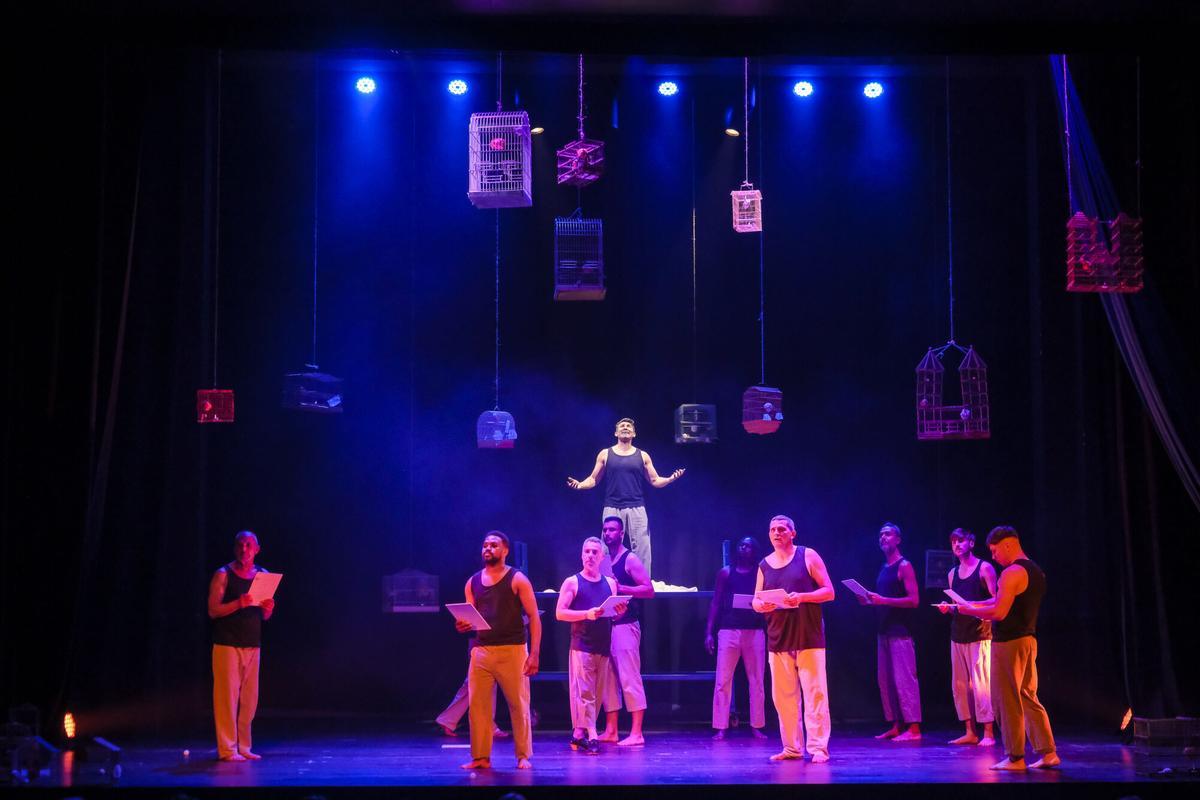 Obra de teatro en el Centro Cultural Guayres