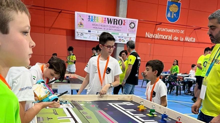 Un evento de robótica educativa implicará a 225 escolares de primaria en Navalmoral de la Mata