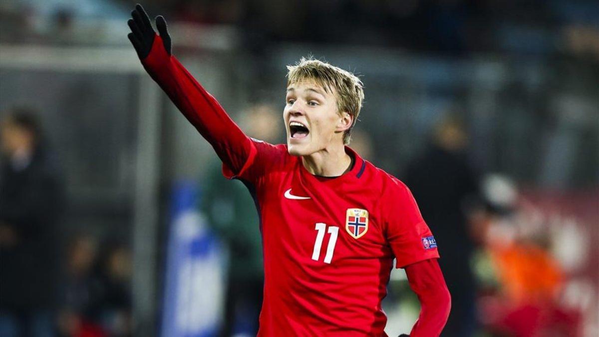 Ødegaard debutó con los escandinavos a la temprana edad de 15 años