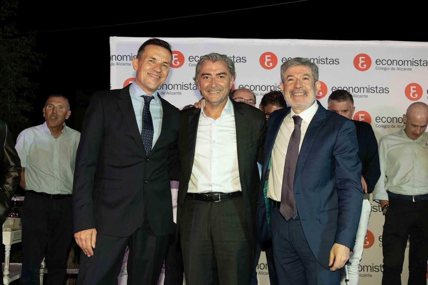 Los Economistas de Alicante celebran su cena anual en honor a su patrón