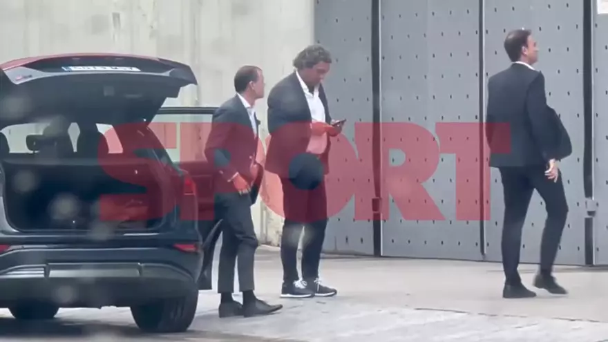 IMAGEN EXCLUSIVA: El agente y el abogado de Joan García reunidos con Deco