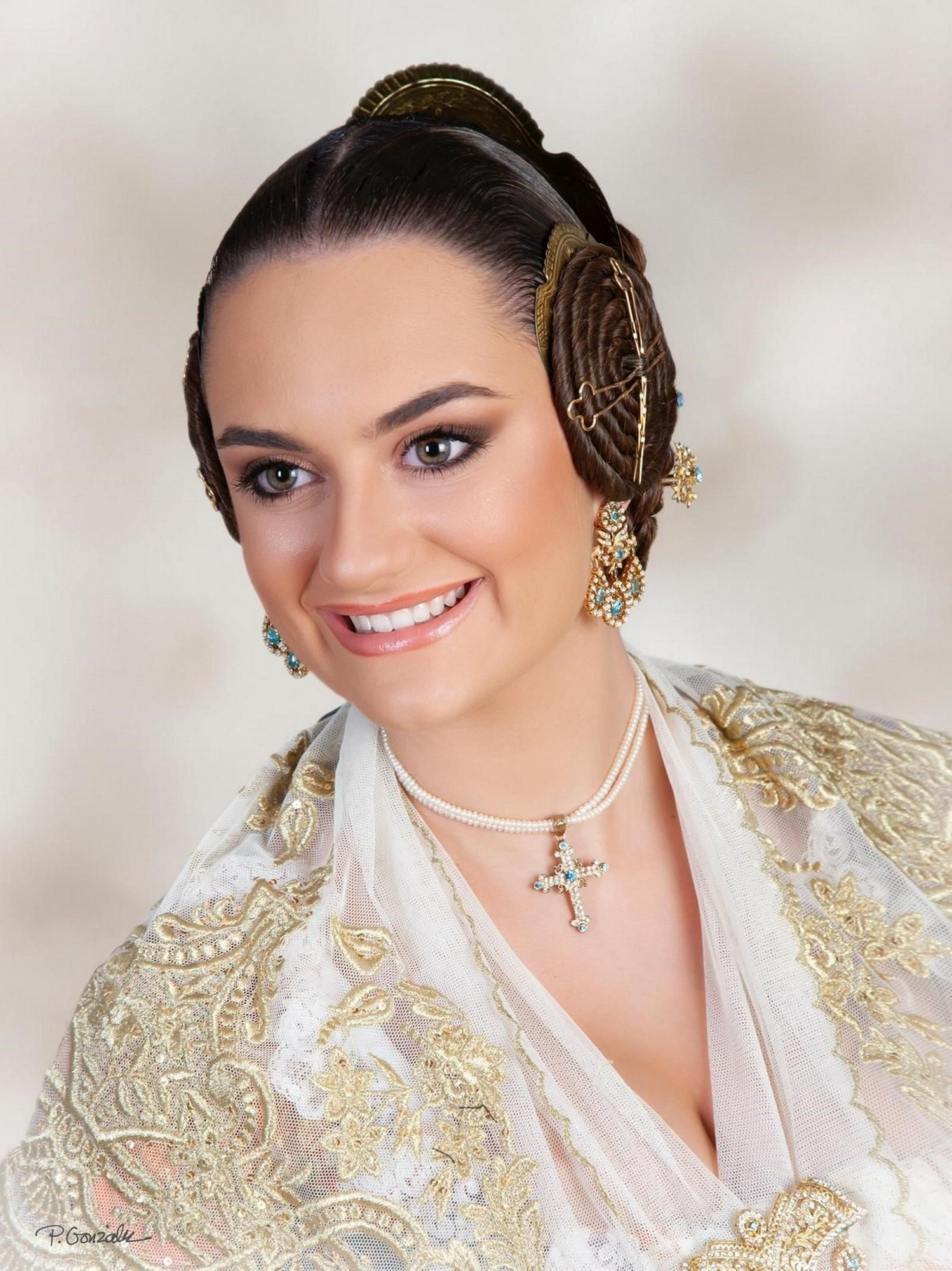 María del Reino González-Lizondo García (Dr. Gil y Morte-Dr. Vila Barberá)